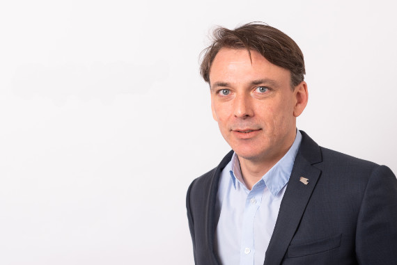 OMNIplus Bart Veldeman contact